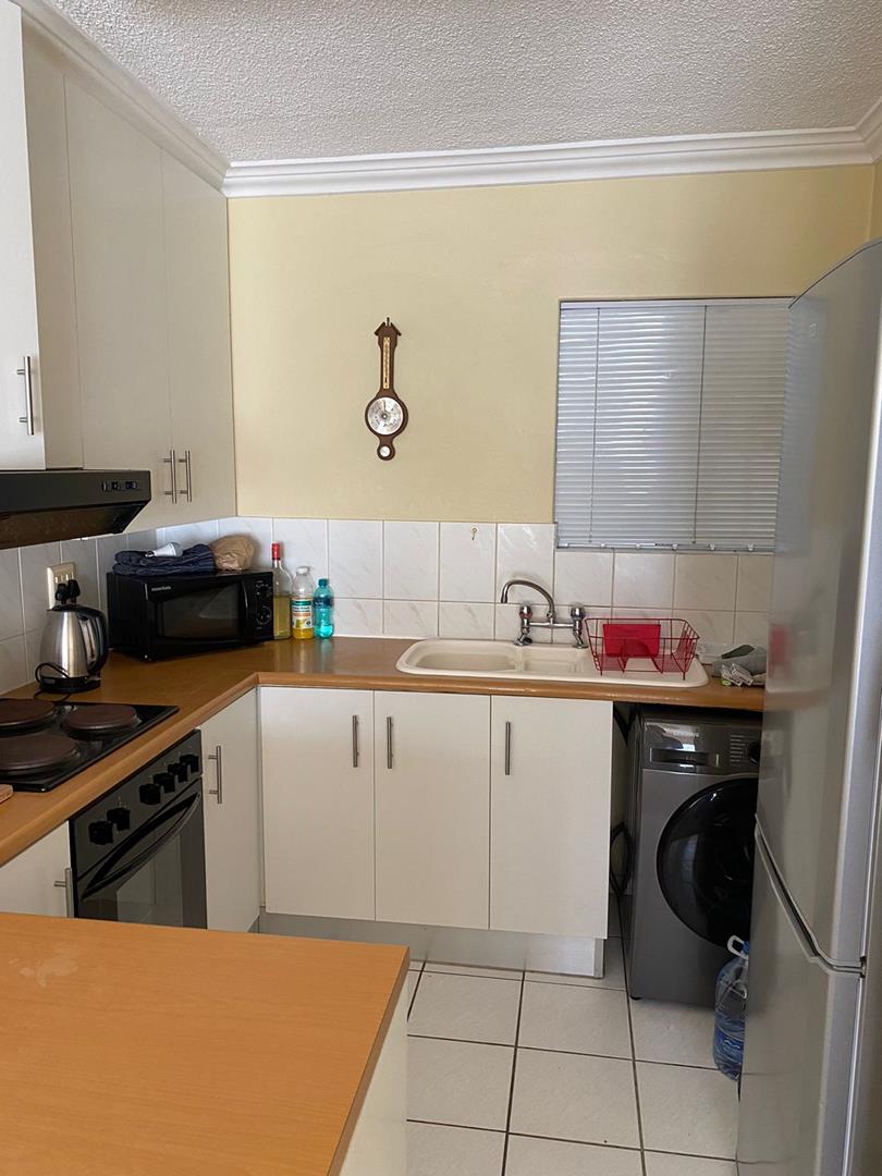 To Let 2 Bedroom Property for Rent in Summerstrand Eastern Cape